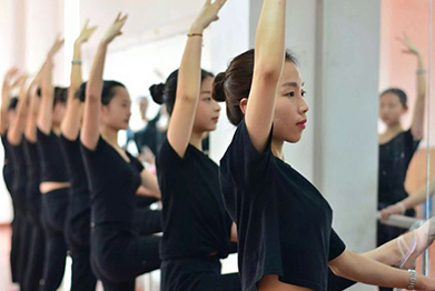 初中畢業(yè)學(xué)什么專業(yè)比較好