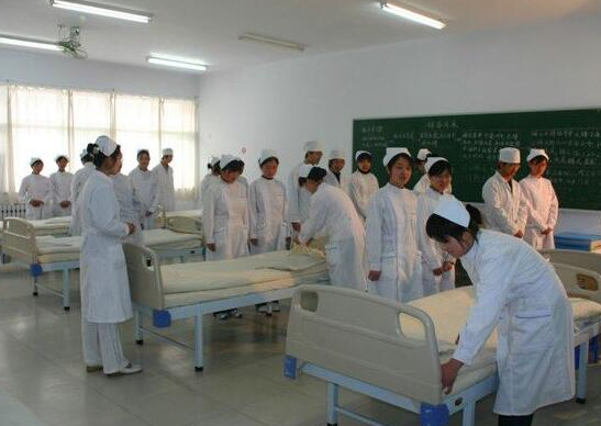 初中畢業(yè)學(xué)什么專業(yè)比較好