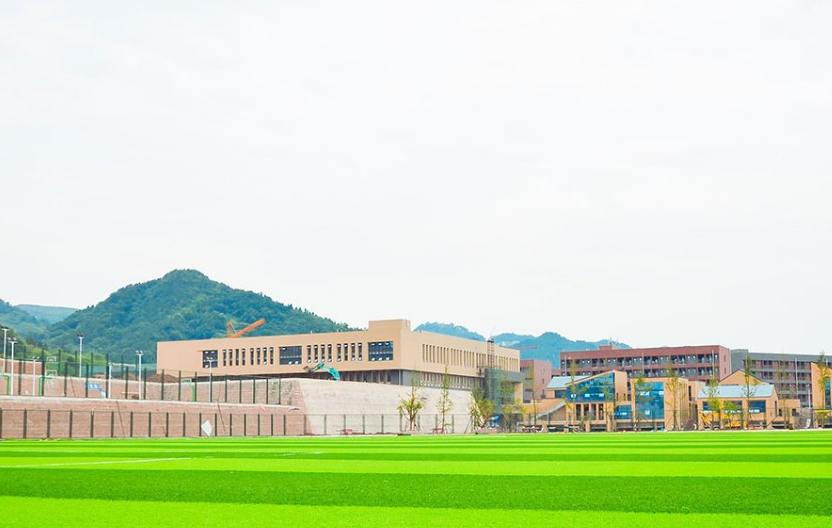 軌道交通哪個學(xué)校好