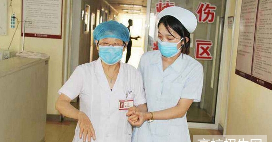  四川省女生讀護(hù)理專業(yè)好嗎？好就業(yè)嗎