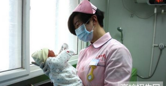  四川省女生可以讀助產(chǎn)專業(yè)大專學校嗎