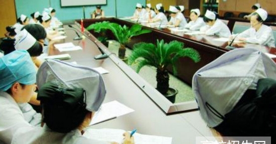  四川省有藥劑專業(yè)的中專學(xué)校