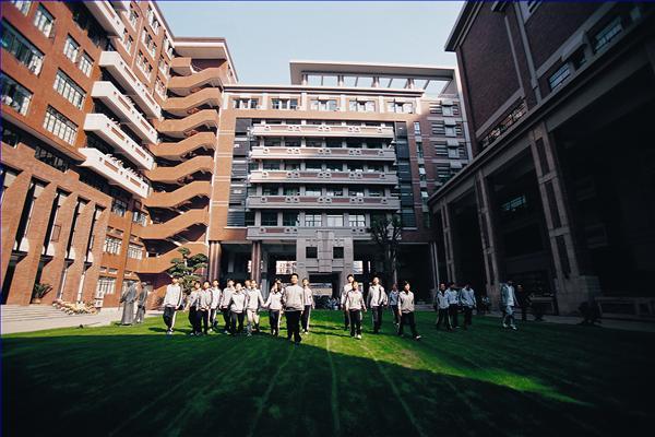 雅安航空工業(yè)聯(lián)合技工學校