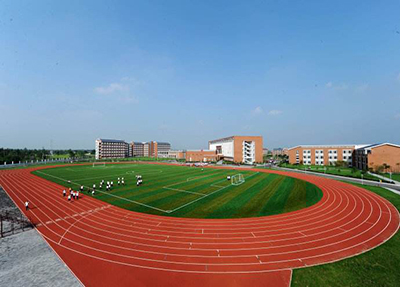 學(xué)校操場