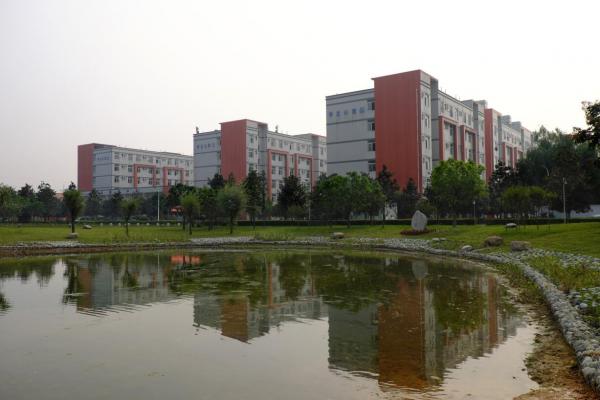  成都鐵路衛(wèi)生學(xué)校學(xué)校概況