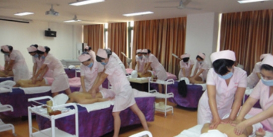  四川省醫(yī)學美容專業(yè)好不好找工作