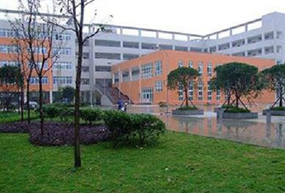  成都市禮儀職業(yè)中學(xué)是中專還是大專