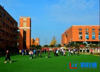 成都五月花技工學(xué)校學(xué)幼師能獲得哪些證書(shū)