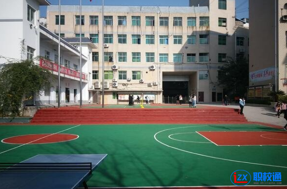 重慶市三峽衛(wèi)生學校學生寢室怎么樣