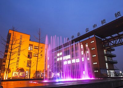 教學樓夜景.jpg