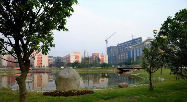 成都鐵路衛(wèi)生學校