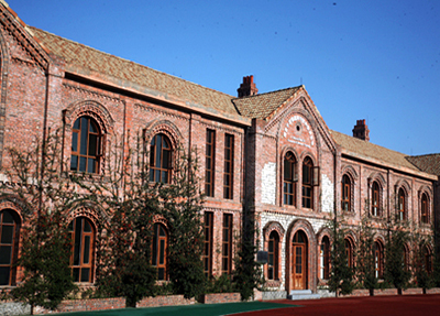 學校大門