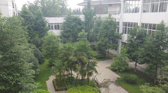 成都信息職業(yè)技術(shù)學(xué)校