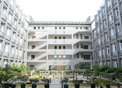 的大學(xué)城中路81號(hào)