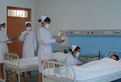 重慶衛(wèi)生學(xué)校的高級護理專業(yè)前景怎么樣