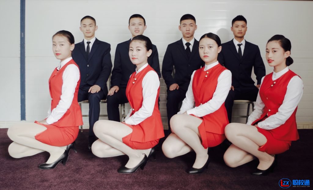 四川高鐵學(xué)校高鐵乘務(wù)專業(yè)報名流程