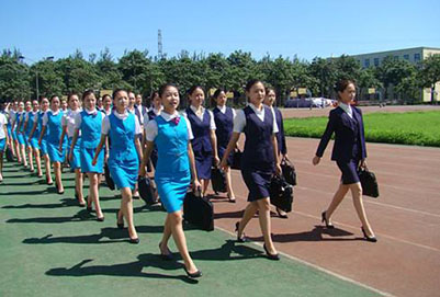 成都航空專業(yè)學(xué)校是專業(yè)航空人才培養(yǎng)基地