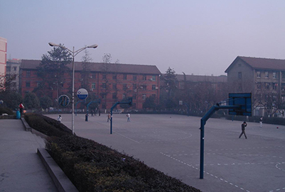 選擇重慶醫(yī)藥經(jīng)貿(mào)衛(wèi)生學(xué)校護(hù)理專業(yè)如何？