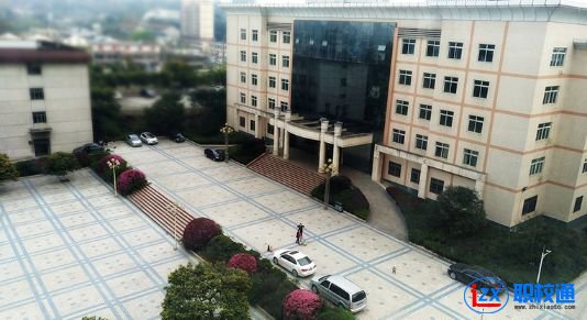 成都成醫(yī)一附院護(hù)士學(xué)校開設(shè)了哪些專業(yè)