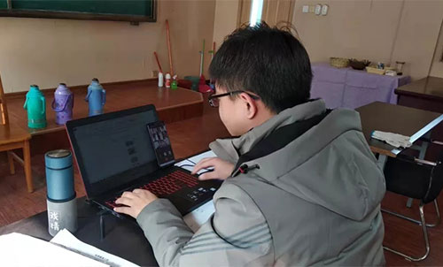 德州交通職業(yè)中等專業(yè)學(xué)校采取“一對(duì)一”溝通，給學(xué)生最貼近的關(guān)懷