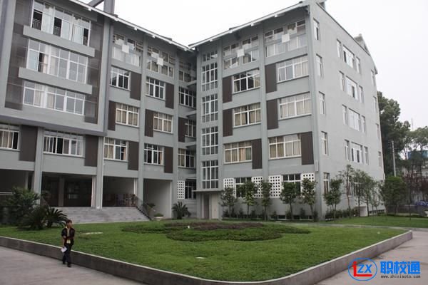 成都市現(xiàn)代職業(yè)技術(shù)學校有沒有美容美容專業(yè)