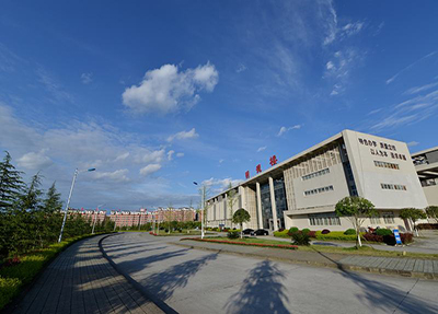 瀘州江陽職業(yè)技術(shù)學(xué)校是公辦民辦