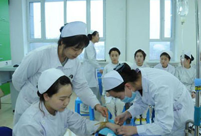男生讀貴陽(yáng)衛(wèi)校護(hù)理就業(yè)好嗎