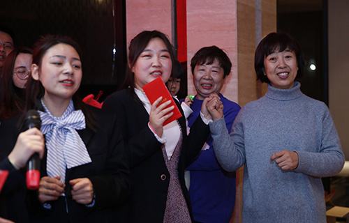 只爭(zhēng)朝夕，不負(fù)韶華——?jiǎng)?chuàng)元教育集團(tuán)2020年年會(huì)回顧
