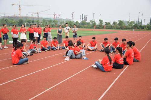 貴陽行知學校解析中專與五年制大專的區(qū)別