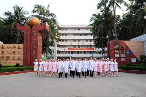  貴陽市經(jīng)貿(mào)職業(yè)技術(shù)學(xué)校招生報(bào)名簡章