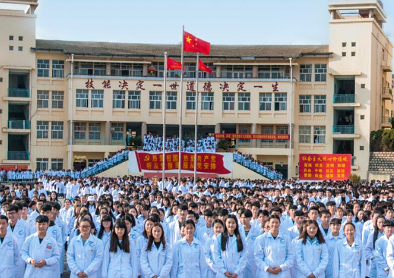 學(xué)生大合影