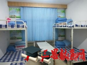 2020年四川外國(guó)語(yǔ)大學(xué)重慶南方翻譯學(xué)院新生宿舍條件帶空調(diào),宿舍內(nèi)部環(huán)境圖片