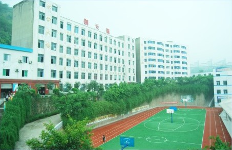 現(xiàn)代化教學(xué)大樓