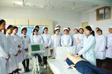 成都護理專業(yè)學校排名