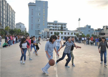 云南三鑫職業(yè)技術學院2019年五年制大專招生地址