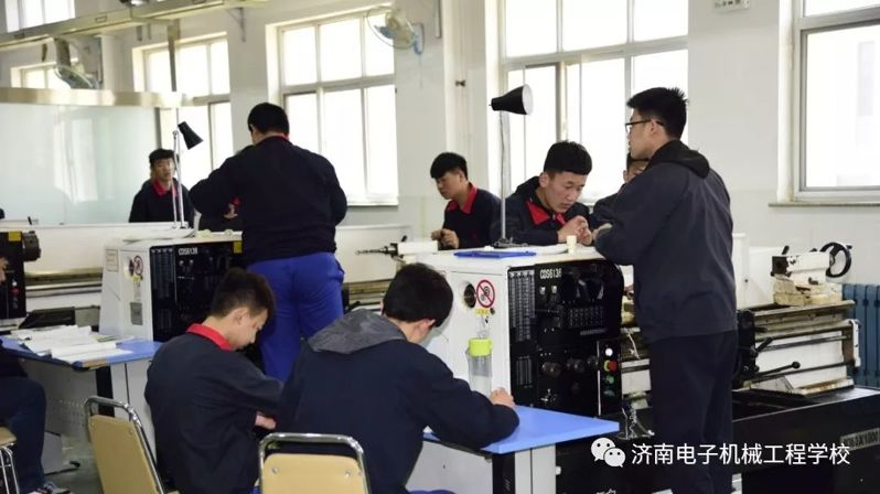 濟南電子機械工程學(xué)校舉行2020年學(xué)校開放日活動