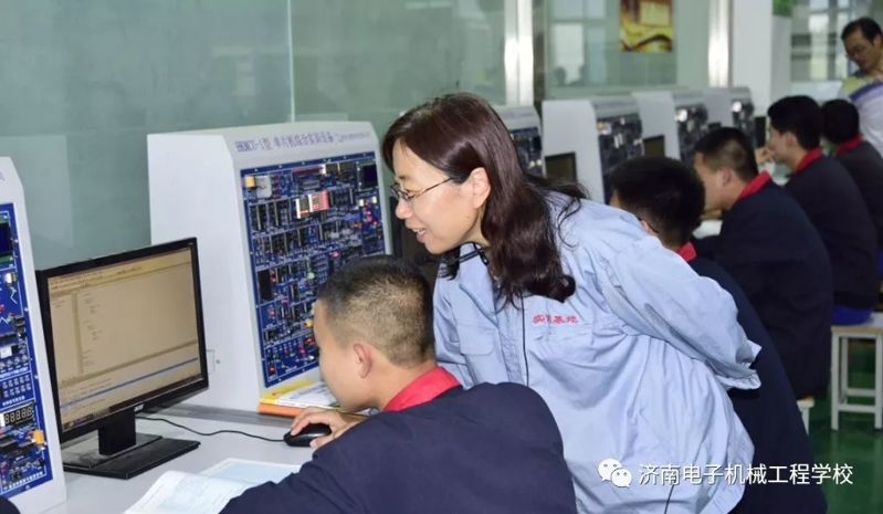 濟南電子機械工程學(xué)校舉行2020年學(xué)校開放日活動