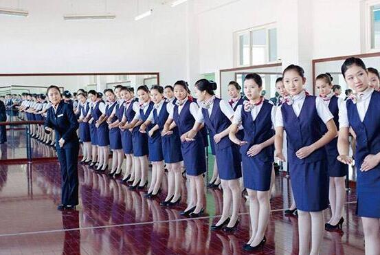 想學航空服務專業(yè)，濰坊有沒有好的院校？