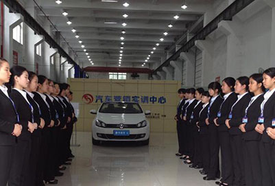 2020年重慶五一高級技工學(xué)校汽車營銷