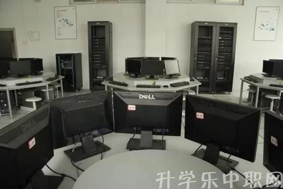 成都市現(xiàn)代職業(yè)技術(shù)學(xué)校