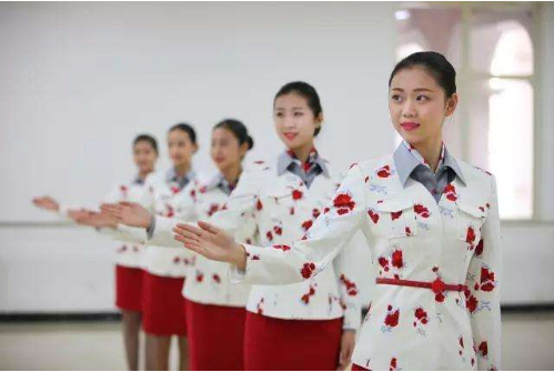  貴陽鐵路航空職業(yè)技術(shù)學(xué)校高速鐵路客運乘務(wù)專業(yè)招生要求_報名入口