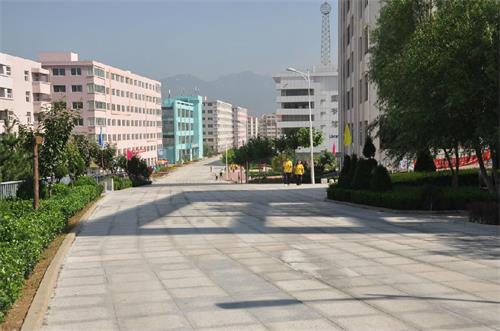 青島恒星科技學院校園建設怎么樣？