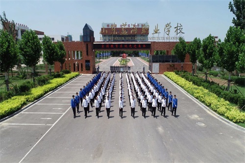 學做精品蛋糕 就來山東藍海職業(yè)學校！