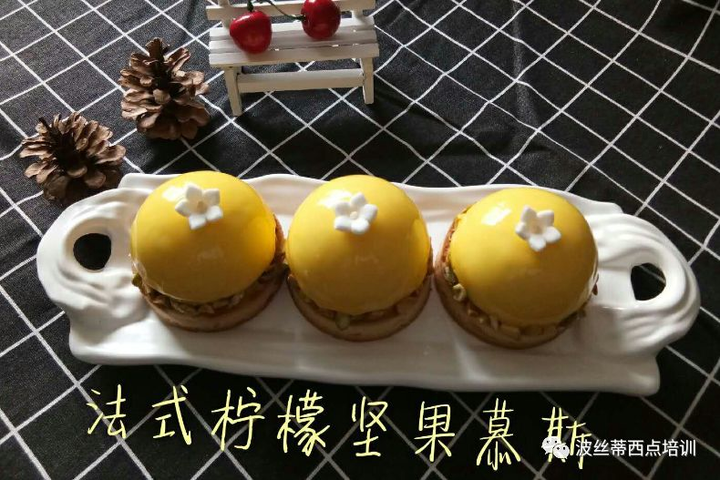 在煙臺(tái)學(xué)法式西點(diǎn)&慕斯蛋糕，哪家好！