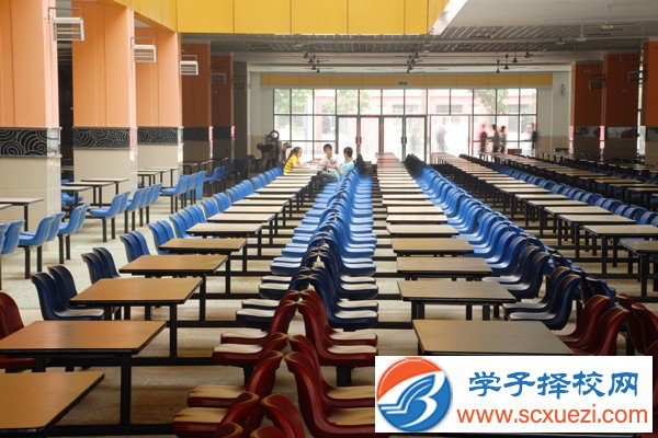 成都中醫(yī)藥大學(xué)峨眉學(xué)院宿舍條件、住宿好嗎、寢室情況