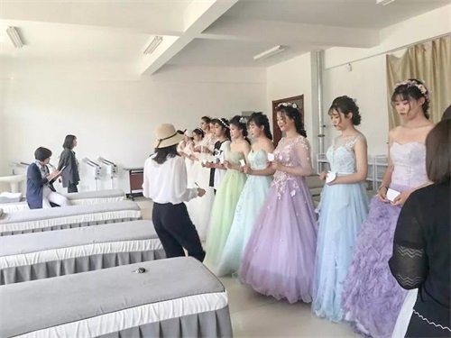 山東省城市服務(wù)技師學(xué)院形象設(shè)計(jì)專業(yè)演繹文創(chuàng)魅力