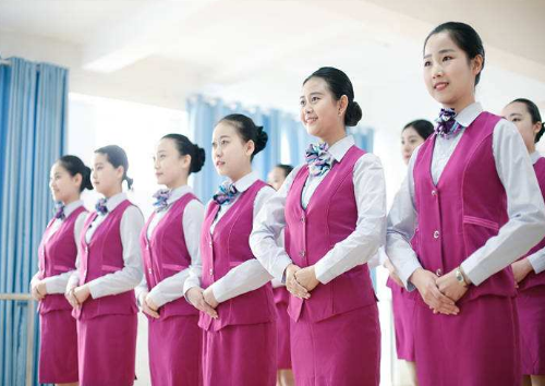  空乘專業(yè)怎么樣？—貴州航空職業(yè)技術(shù)學院空乘招生標準