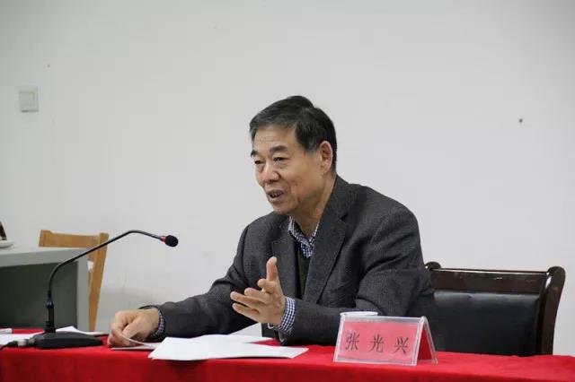 青島求實職業(yè)技術(shù)學(xué)院院長、青島理工大學(xué)原副校長張光興作專題講座
