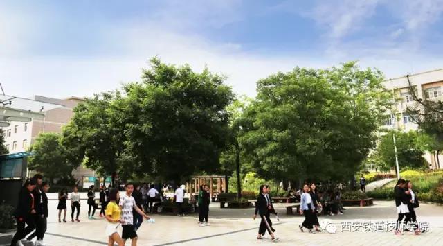 不忘初心，砥礪前行 | 杭港地鐵司機(jī)入職學(xué)生崗前座談會在就業(yè)中心舉行