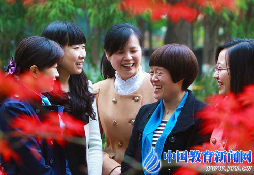 大學(xué)輔導(dǎo)員評語大全 大學(xué)生輔導(dǎo)員評語